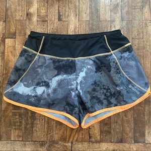 Reebok Solid Run Short